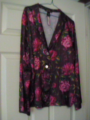 NWT VICTORIAN'S SECRET RASPBERRY LONG SLEEVE FLORAL JACKET
