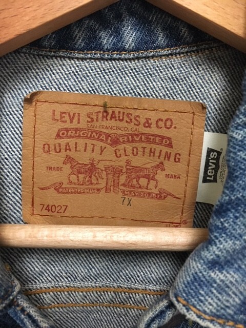 Levi Denim Jacket Child Size 7X Snap Front Super nice!