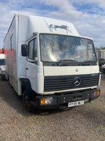 Mercedes-Benz LK900