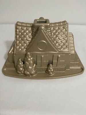 Williams and Sonoma Nordic Ware Gingerbread House Mold-9 cup, 2.1 liters