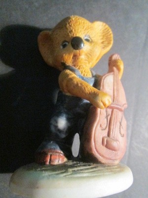 Resin Mouse figurine with Cello 3 1/2