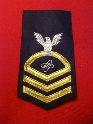 US Navy - Male Electronic Technician Chief Petty Officer Gold Crow  E-7