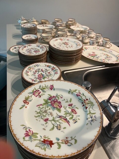 Coalport Pembroke rare antique porcelain china, 107 pieces in good
