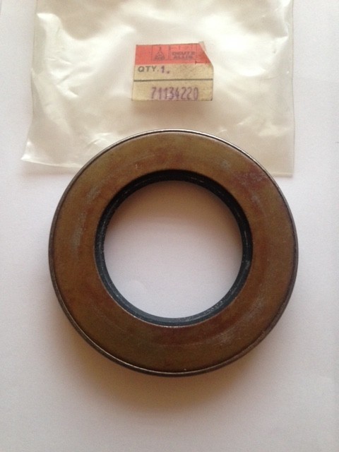 Deutz-Allis AGCO 71134220 Seal Allis-Chalmers