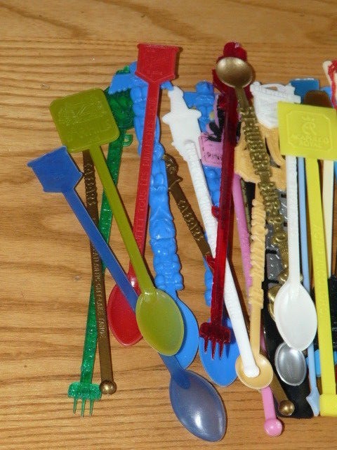 79 Vintage Plastic Swizzles Stirrers Sticks Drinks Liquors