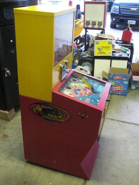 Gumball/Bouncy Ball Pin Ball Game Machine by 