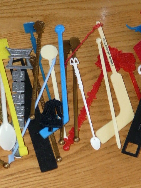 79 Vintage Plastic Swizzles Stirrers Sticks Drinks Liquors
