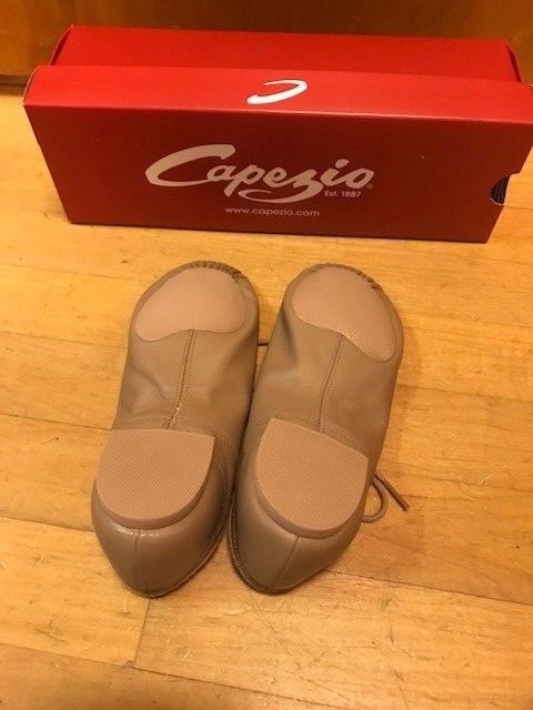 NIB Capezio E-Series Lace-up Jazz Shoes Caramel- Children Sizes