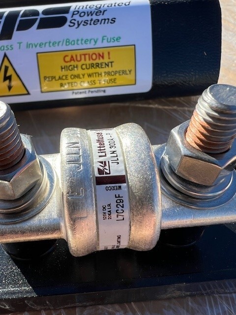 IPS 300 Amp Class T inverter/ battery Fuse Block, holder & fuse