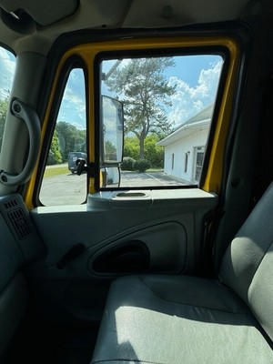 image 4 of interior
