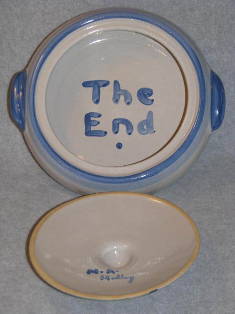 M A Hadley Blue Farm Cow Pig Pottery Round Casserole Baking Dish & Lid 2 Qt EUC