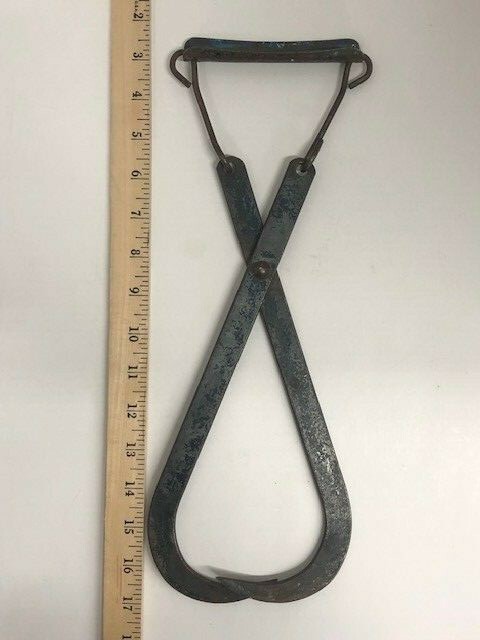 Vintage Primitive Farmhouse Metal Ice Block Tongs Lifter Tool Silver Rust Finish