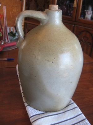 #A98  L. FARRAR POTTERY IBERVILLE P. Q.  STONEWARE CROCK P.QUÉBEC
