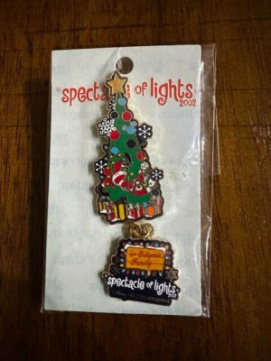 Disney Osborne Spectacle Of Dancing Lights 2002 Pin Goofy Tree Presents