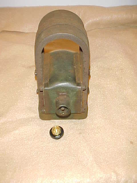 2.5 HP UNITED ASSOCIATED MAGNETO 4 Bolt Hit Miss Gas Engine BRASS BODY 