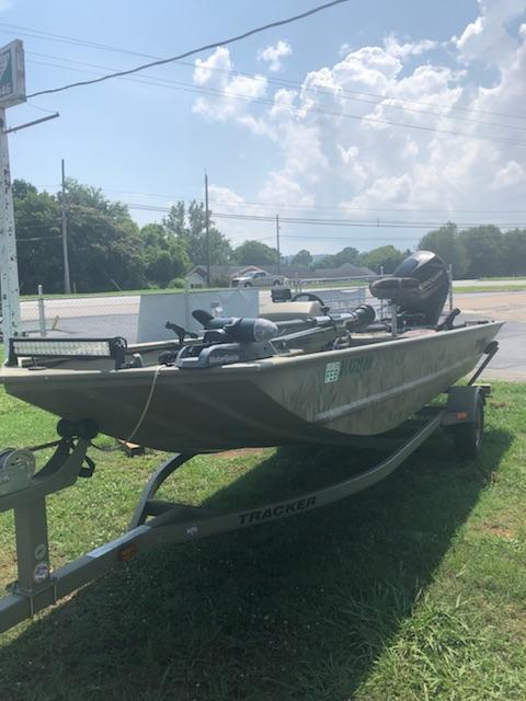 2014 Tracker Grizzly 1754 Blind Duck with 2014 Mercury 60 hp 4 Stroke & Trailer