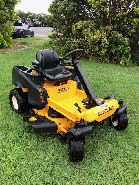 Cub Cadet RZT S 46 Steering Zero Turn Mower | Lawn Mowers | Gumtree