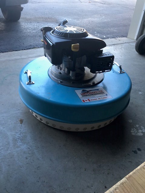 WATER PUMP (HIGH VOLUME), WATERMASTER FLOATING SELF PRIMING PUMP