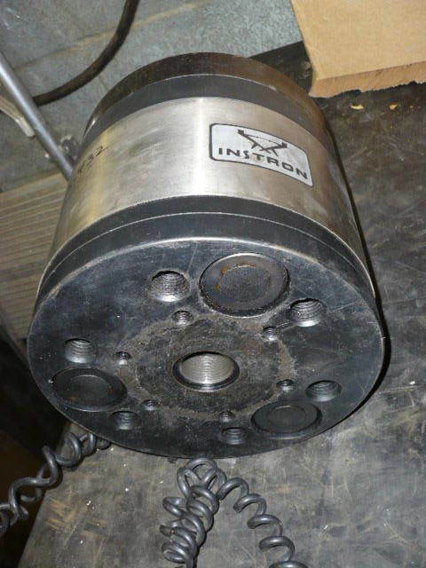 Instron Series 2518-611 load cell, tension compression