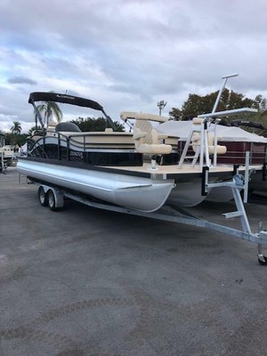 2019 Lexington 626SV