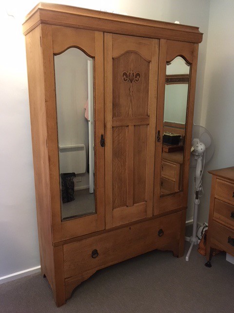 Antique Wardrobe With Mirrors Drawer In Jordanhill Glasgow