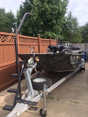2015 War Eagle 2372LDBR fishing/hunting boat