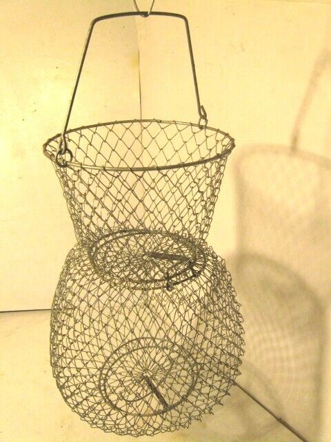 Vintage Steel Wire Collapsible Fish Basket Portable Fishing. 11” FREE SHIP
