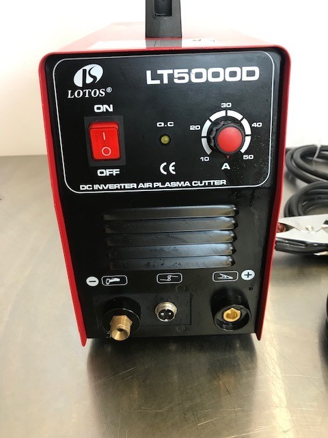 Lotos LT5000D Plasma Cutter 50Amps Dual Voltage Compact Metal Cutter 110/220V AC