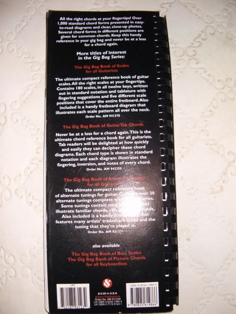 The Gig Bag Book of PICTURE CHORDS for all Guitarists Len Vogler guitar learn