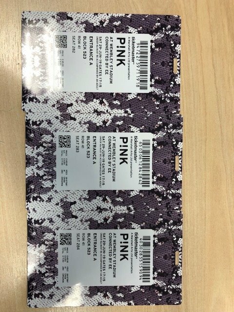 Pink Wembley 29 6 19 3 Seated Tickets 3d Collectors Edition In Dereham Norfolk Gumtree