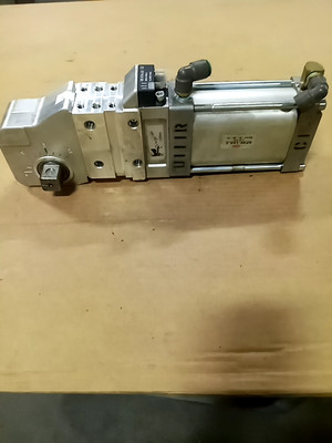 Destaco Pneumatic Clamp 82M3N23006NL81 Max .6 Bar Max 30 VDC - New No Box