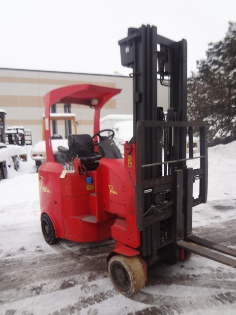 Swing Turret Forklift: 2007 Flexi EC20. 4000#