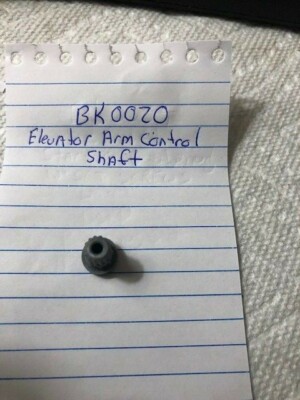 THUNDER TIGER RAPTOR BK0020 ELEVATOR ARM CONTROL SHAFT ONLY R30/50 NEW