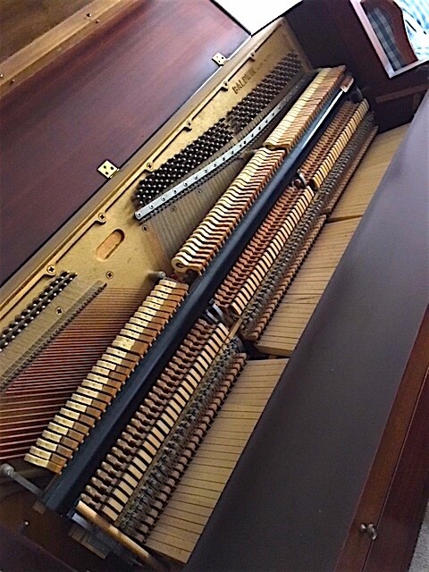 Baldwin Hamilton piano Excellent Condition From smoke free and pet free home