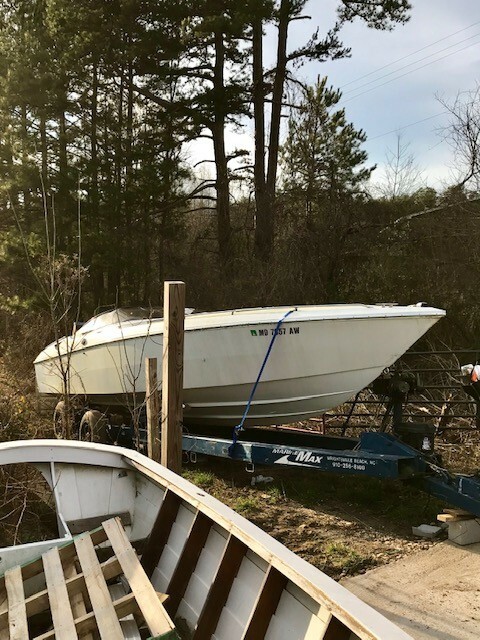 1990 Wellcraft 31' Scarab project boat