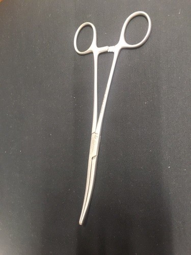 V.Mueller SU-2764 Pean Artery Forceps Curved, Serrated 8