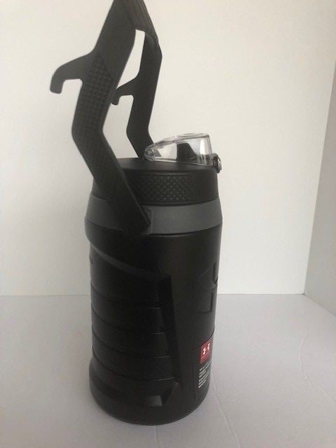 Black Under Armour (Thermos) 64 Oz/1.9 L Foam Insulated Bottle