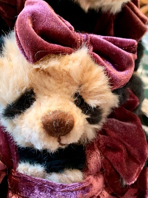 Ganz Cottage ~Plum Plum~ poseable jointed Panda Bear by Artist Lorraine Chien