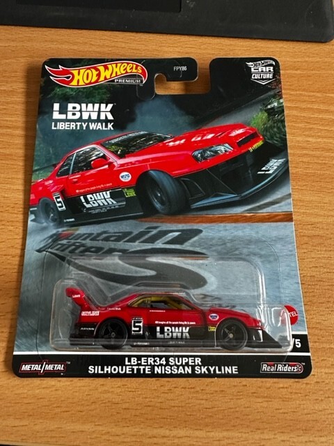 Hotwheels LBWK Nissan Skyline ER34 サイン入り Hot Wheels LB-ER34 Liberty Walk Nissan Skyline Mountain