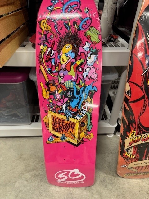 80sSANTACRUZステッカー美品 【Jeff Grosso】スケートボード 80sSANTACRUZステッカー美品 【Jeff Grosso】スケートボード
