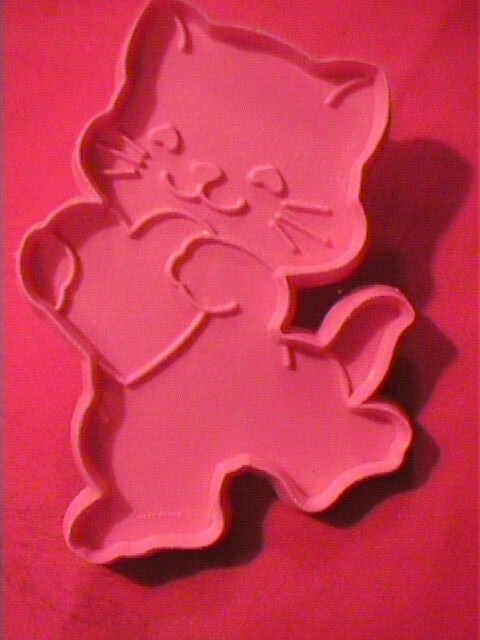 Vintage Hallmark/Wilton Cookie Cutters-Total 4-Very Cute-cat-rabbit-little girl