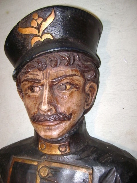 Hand Carved Tobacco Figures , Old, Near  Pristine