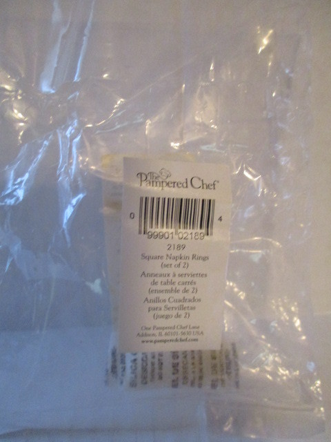 The Pampered Chef Set of 4 Chromed Place Card & Napkin Holder