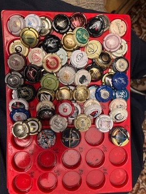 lot de 103 capsules champagne arthur dont 3 belles series et une mignon