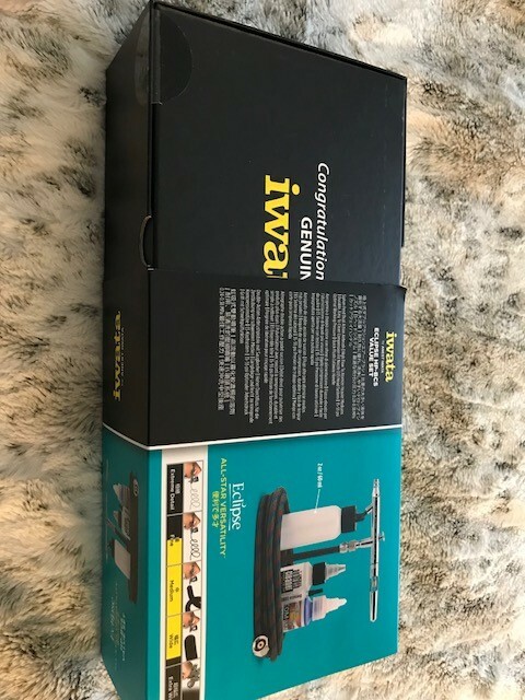 Iwata Eclipse Hp-Cs Value Set with Hose Cleaner and Paint New