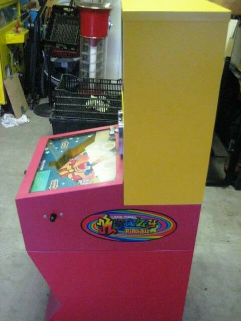 Gumball/Bouncy Ball Pin Ball Game Machine by 