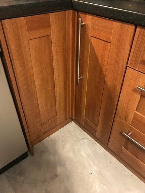 B Q Walnut Style Shaker Kitchen Cupboard Doors Drawers In