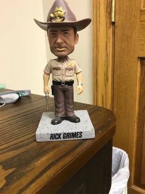 Funko Wacky Wobbler Bobble Head Walking Dead  Rick Grimes Item No 3037