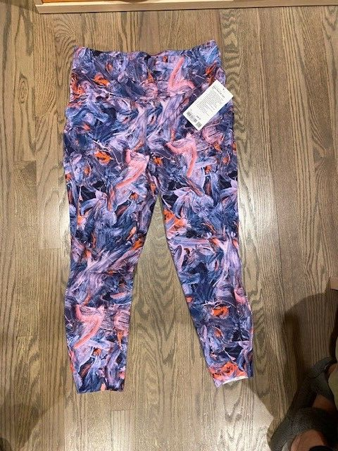 NWT Lululemon Base Pace High-Rise Tight 25