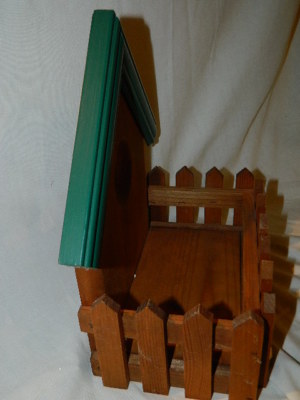 wood bird house shelf box planter with picket fence